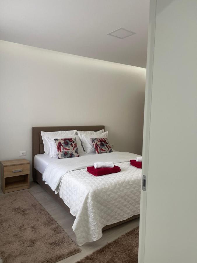 Rozi Apartments Загреб Екстериор снимка
