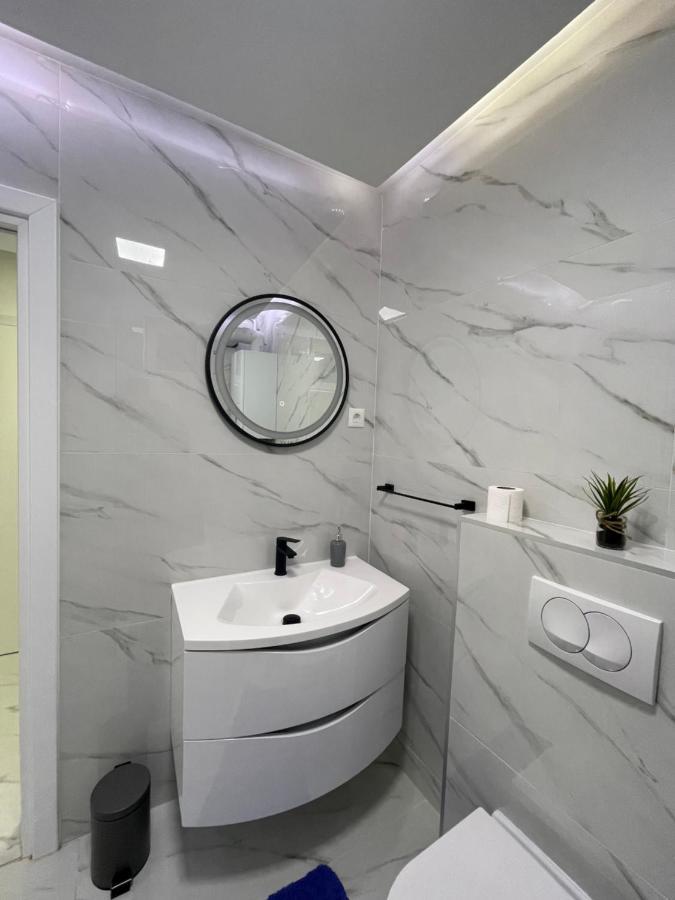 Rozi Apartments Загреб Екстериор снимка