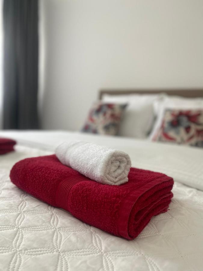 Rozi Apartments Загреб Екстериор снимка