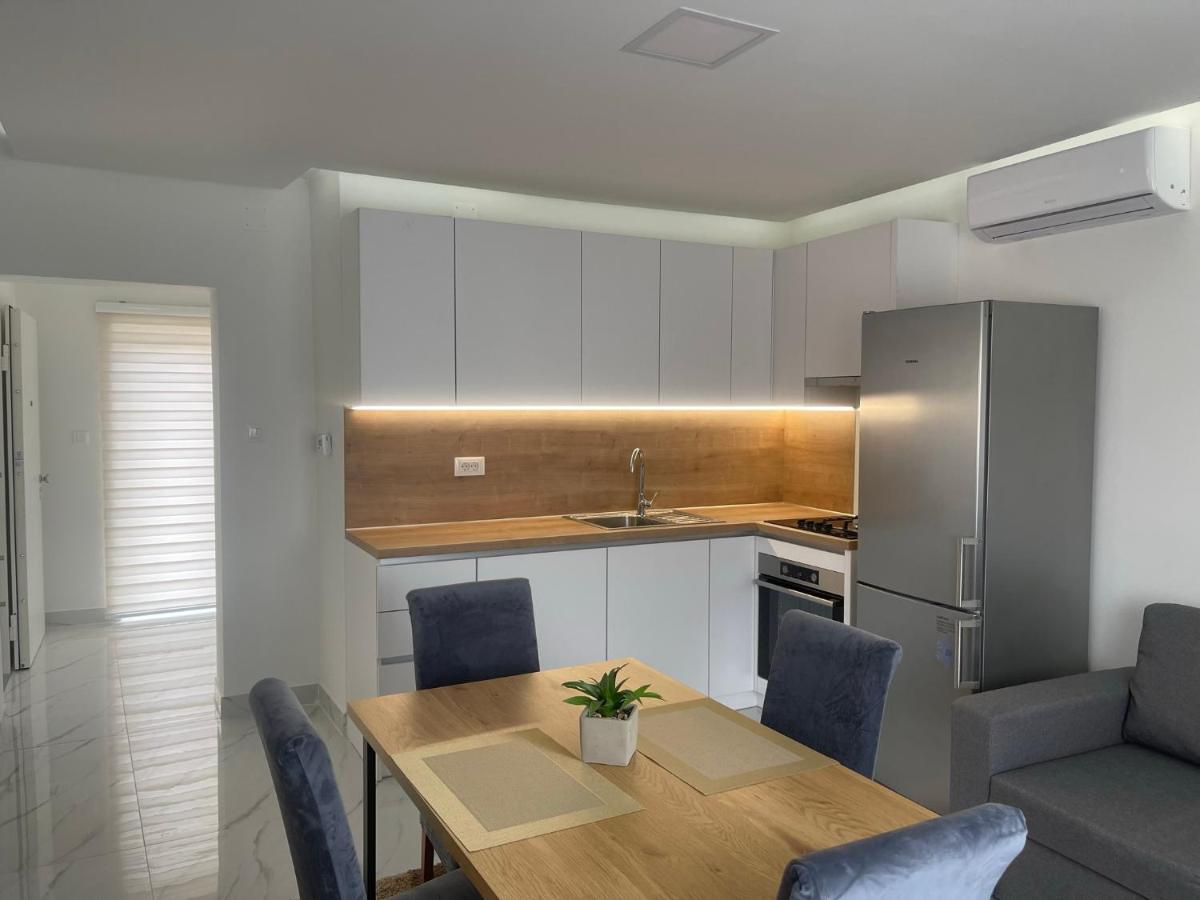 Rozi Apartments Загреб Екстериор снимка