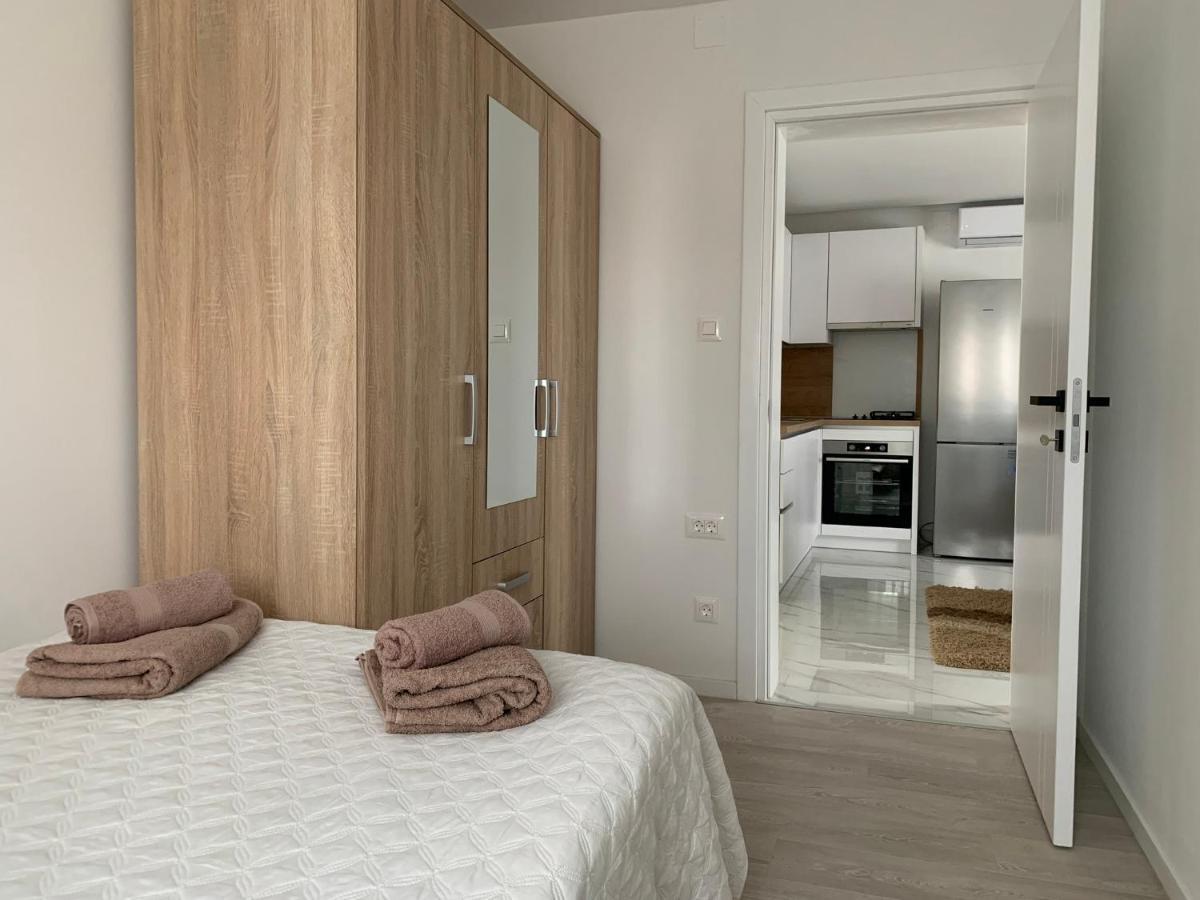 Rozi Apartments Загреб Екстериор снимка